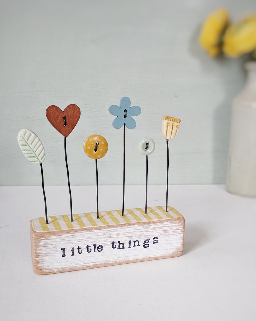 Clay and Button Flower Garden in a Floral Wood Block 'little things'