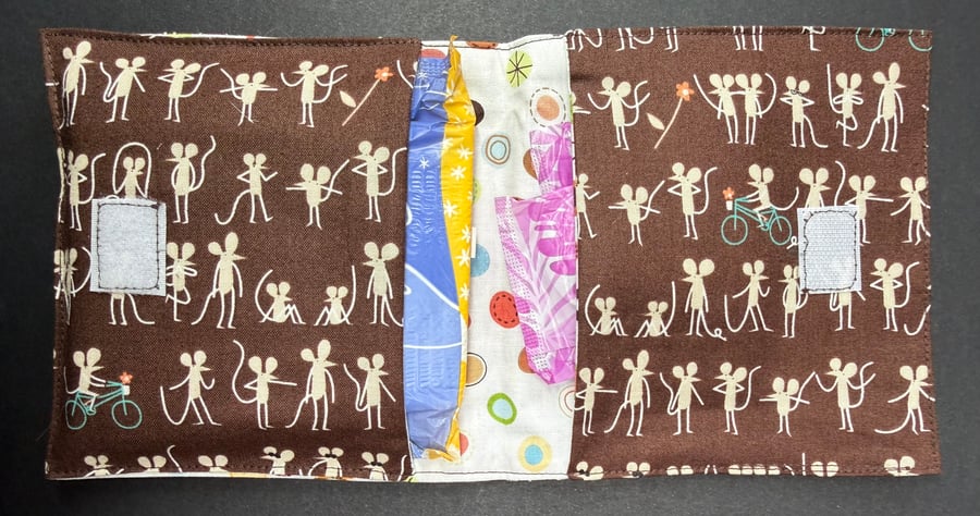 Discrete privacy pack with playful standing mice