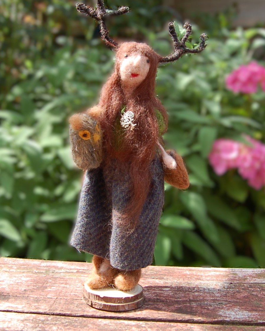  needle felt sculpture - Elen of the Ways, antler headed goddess -