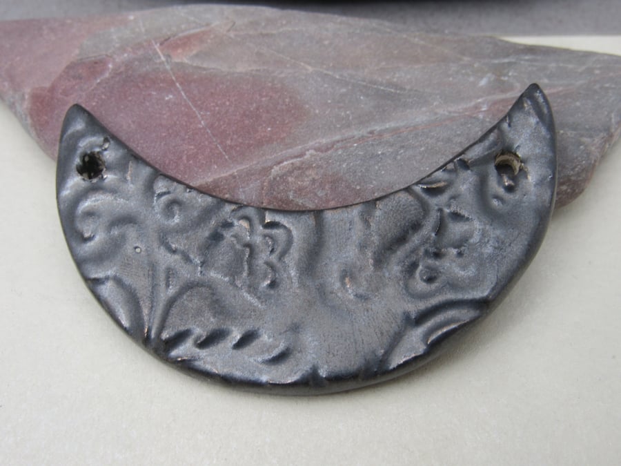 Metallic Brocade Ceramic Crescent Bib Pendant