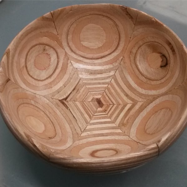 Plywood bowl 25 x 10 cm