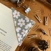 Green Daisy Floral Square Fabric Corner Cotton Bookmark