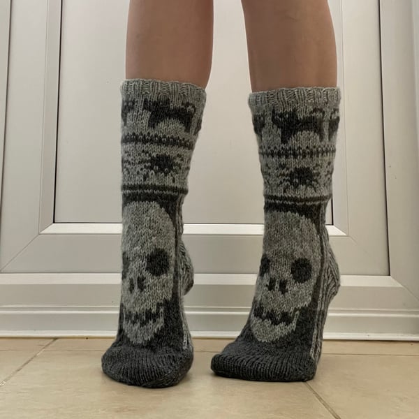 Hand knit grey wool socks halloween skulls nordic winter