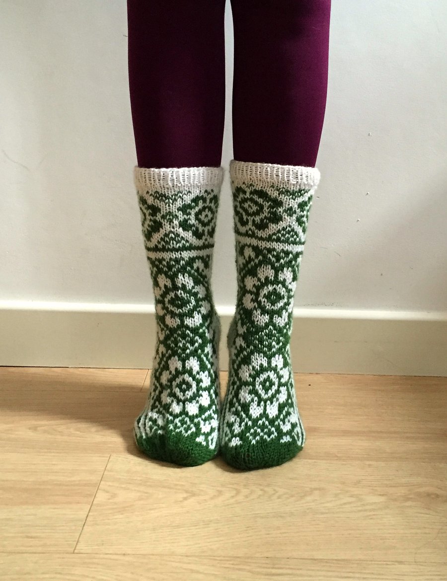 Hand knitted White and Green Wool Socks Flowers Floral Scandinavian Fair isle
