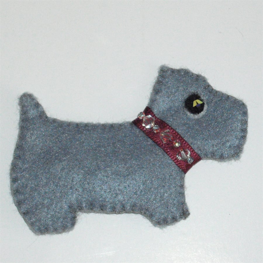 Cute Scottie Dog Brooch With Swarovski Crystal Beads - UK Free Post