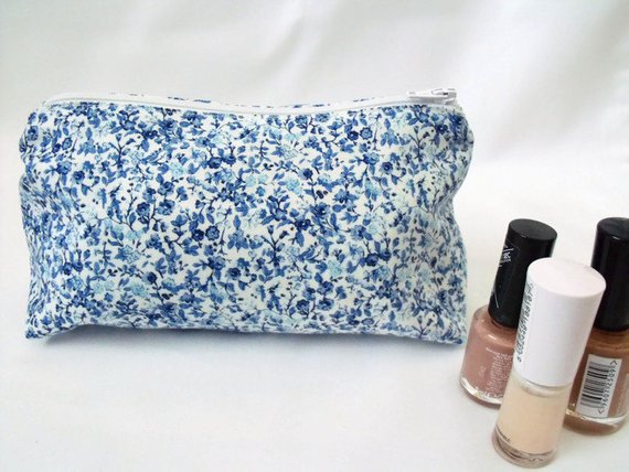 blue floral zipped make up pouch, pencil case or crochet hook holder
