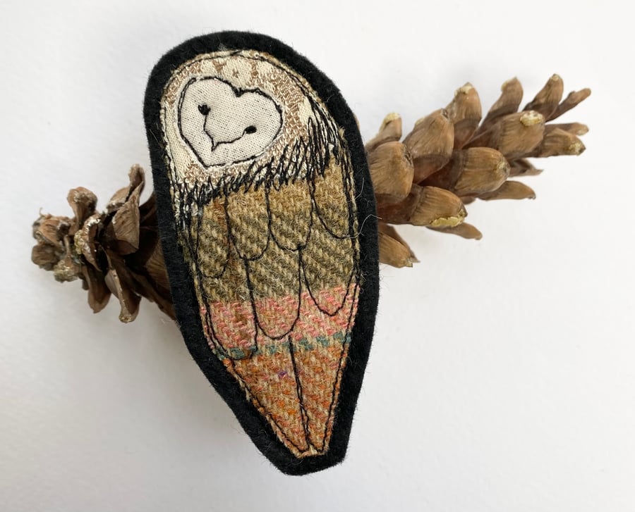 Up-cycled embroidered owl brooch pin or badge. 