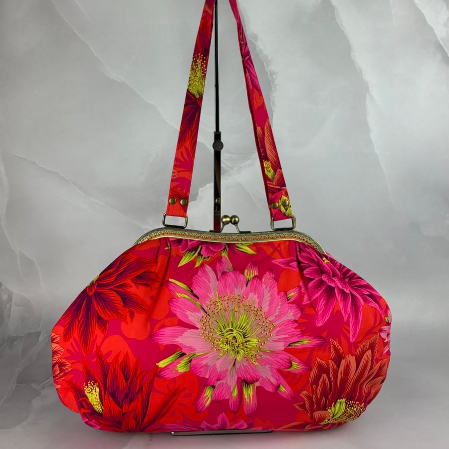 Floral large frame shoulder bag, Cactus flowers kiss clasp bag, Handmade
