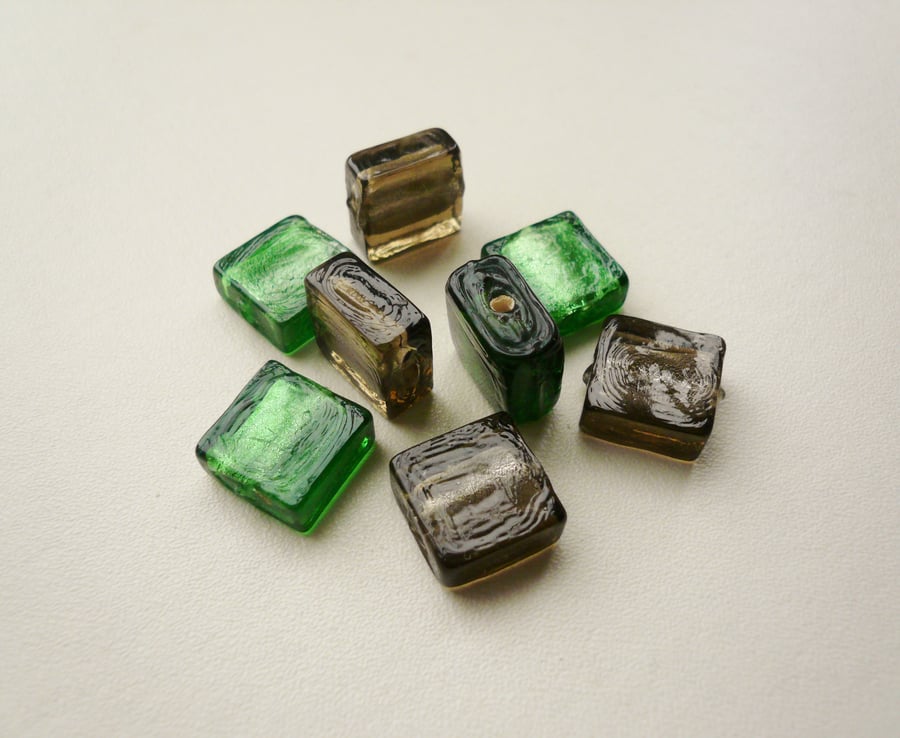 8 Foiled Lined Flat Square Beads