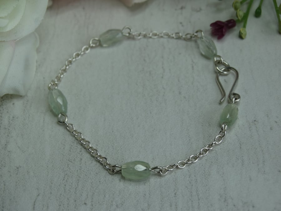 Prehnite gemstone bead bracelet silver chain heart chakra