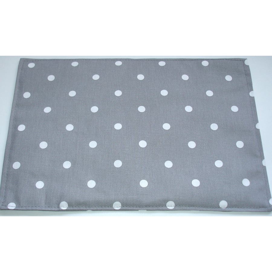 Placemat Grey and White Polka Dot Place Mat