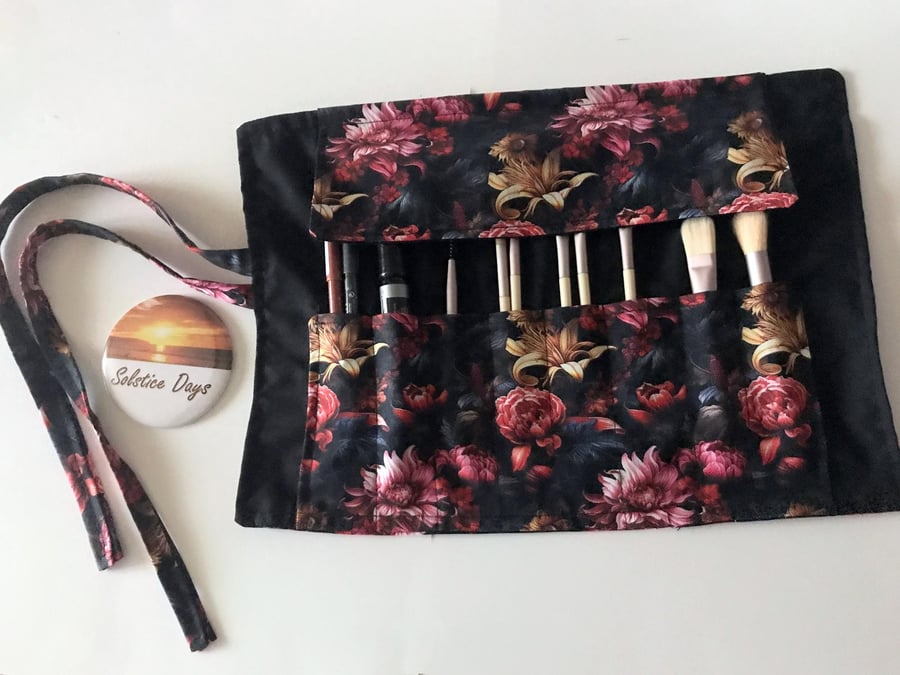 Handmade Black Floral Make Up Brush Roll, Crochet Hook Storage Case, Ideal Secre