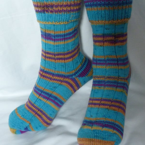Hand-cranked Knitted Ribbed Wool Socks Size 6 to 7 Mismatched Turnover Tops