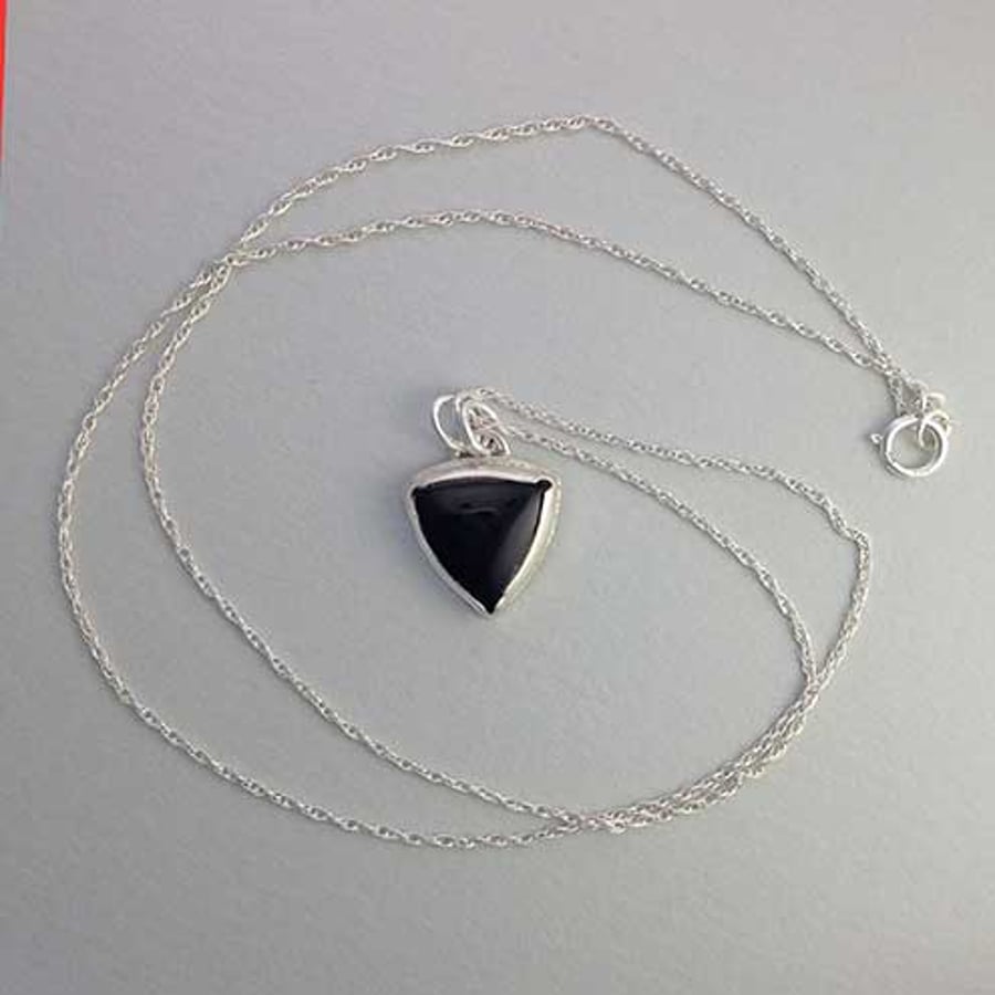 Black Spinel Triangle pendant - Layering necklace - Stylish pendant