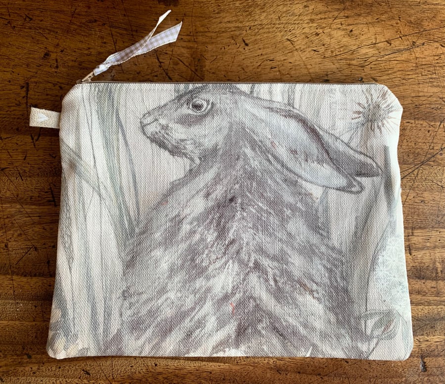 Sanderson Dune Hares zip pouch