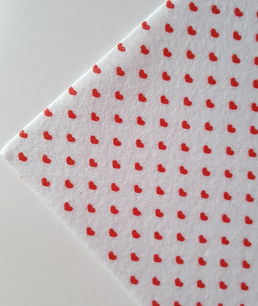 1 x Printed Felt Square - 12" x 12" - Hearts - White (Red Hearts) 