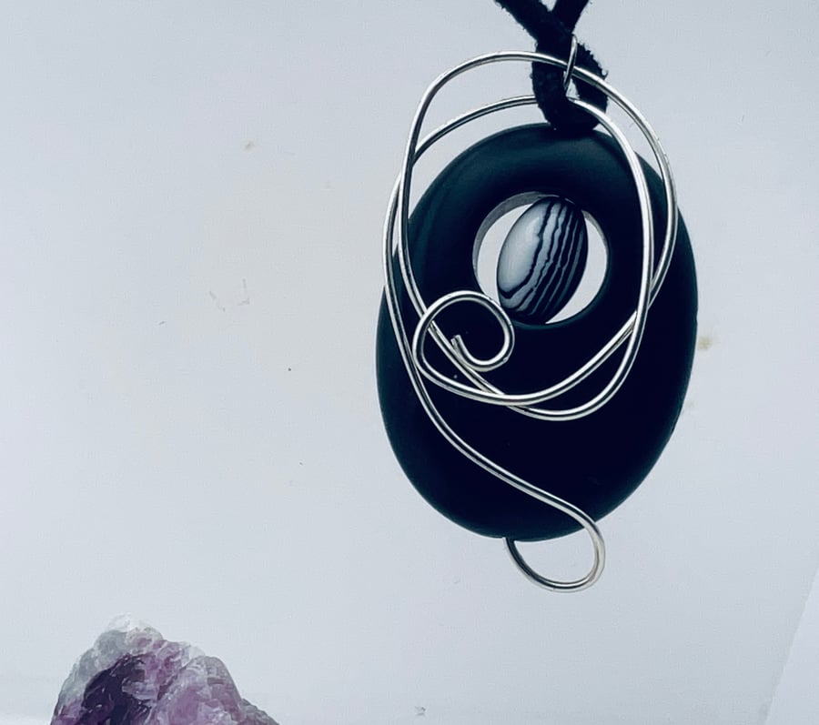 Gorgeous onyx matte black oval pendant with zebra jasper insertion and earrings