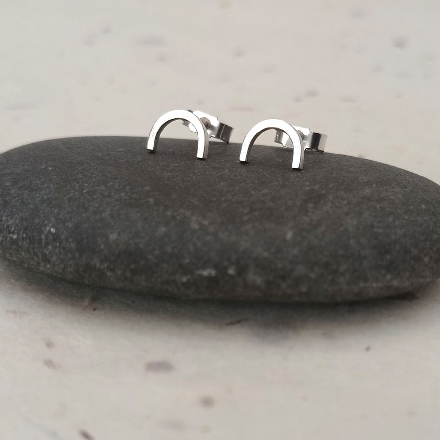 Recycled sterling silver wire arch earrings – handmade shaped wire studs