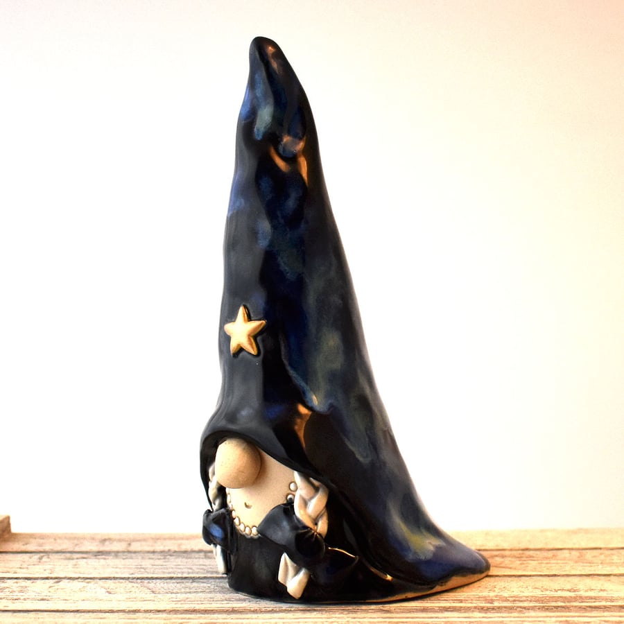 A375 - Ceramic Stoneware Witch (UK postage included)