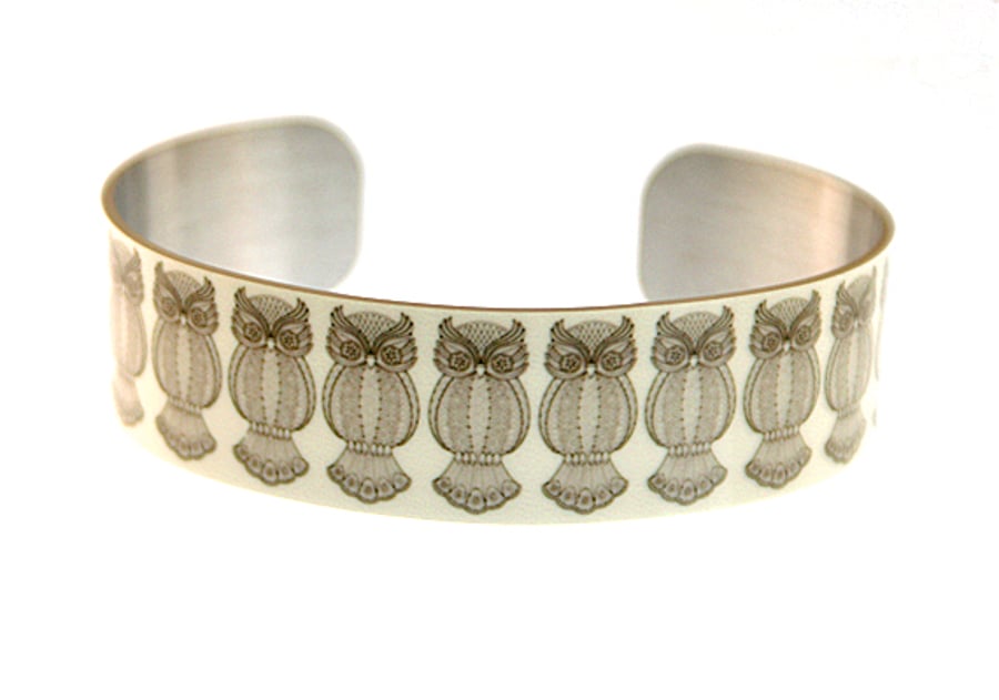 Bangle bracelet, bird lovers gift, women's jewellery cuff with owls - C09