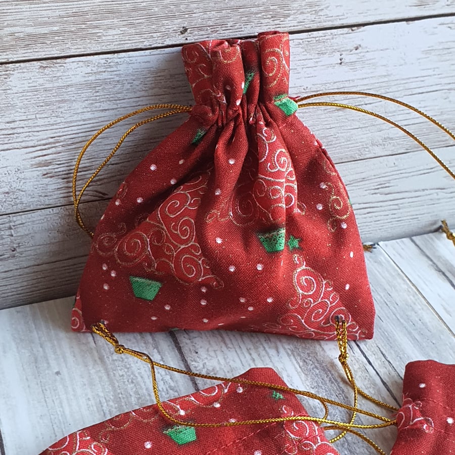 Set of 3 Red Drawstring Gift Bags, Christmas Decoration, UK handmade 
