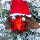 Robin bauble with hat