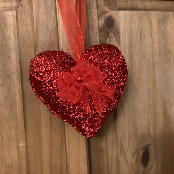 Large sparkle red Valentine heart