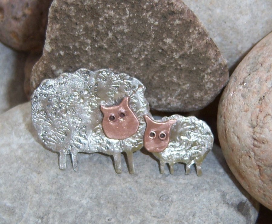 Sheep brooch in sterling silver and copper