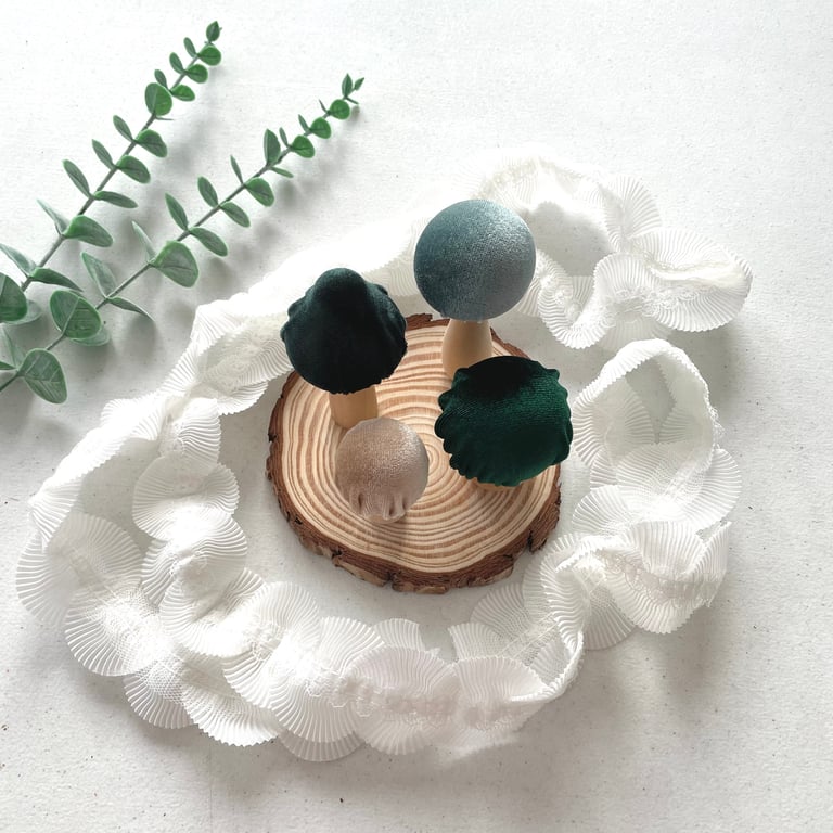 Velvet Covered Wooden Mushrooms – Set of 4 Small Decorative Mushrooms with Slate