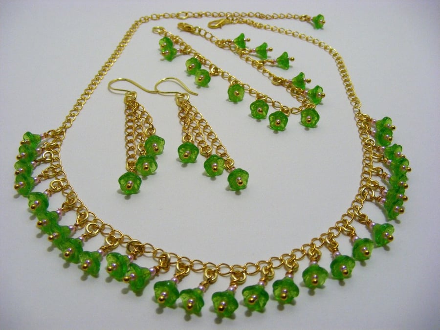 Green Flower Glass Jewellery Set