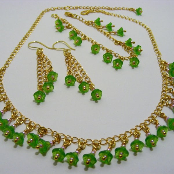 Green Flower Glass Jewellery Set