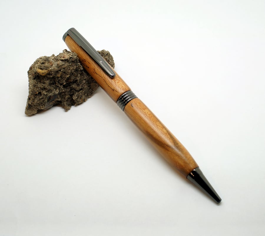 Spalted Laurel Streamline twist pen
