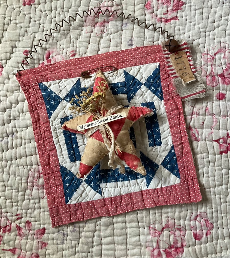 Americana quilt & star hanging decoration