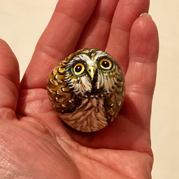 Owl hand painted rock garden stone pebble wildlife art 