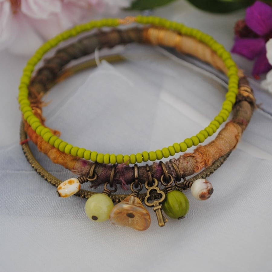 Sari bangle charm bracelet set with jade