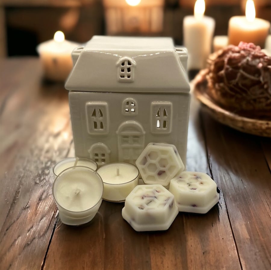 HOUSE GIFT SET, Includes Wax Burner and Starter Set