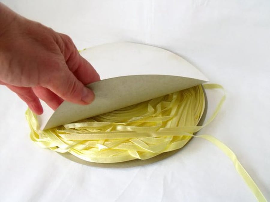 large roll of lemon satin 7mm ribbon,yellow satin tape