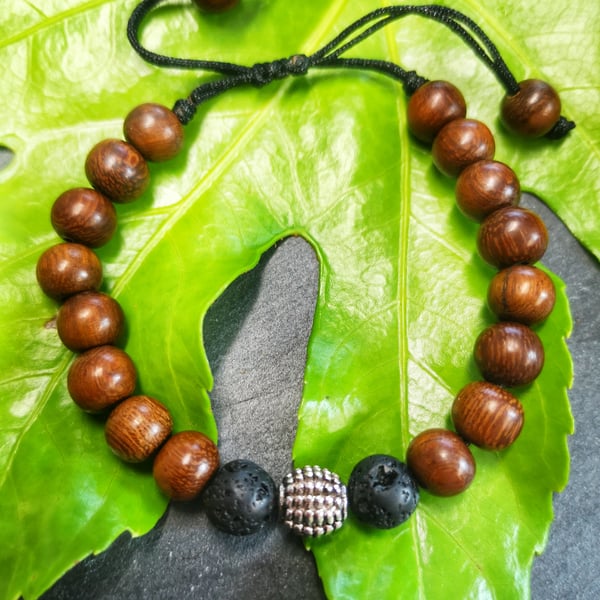 Wooden beaded bracelet