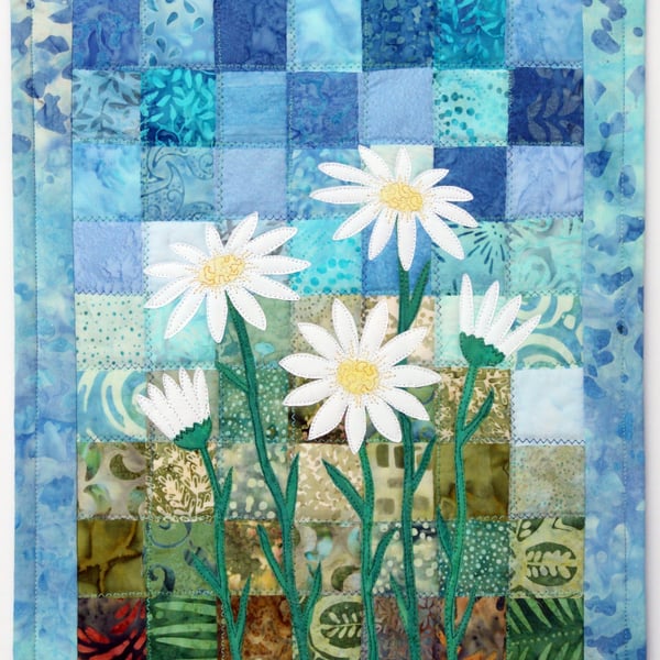 Daisies Pattern Art Quilt Wall Hanging