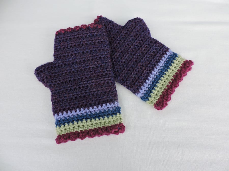  Fingerless Mitts Adults Crocheted in Acrylic Yarns