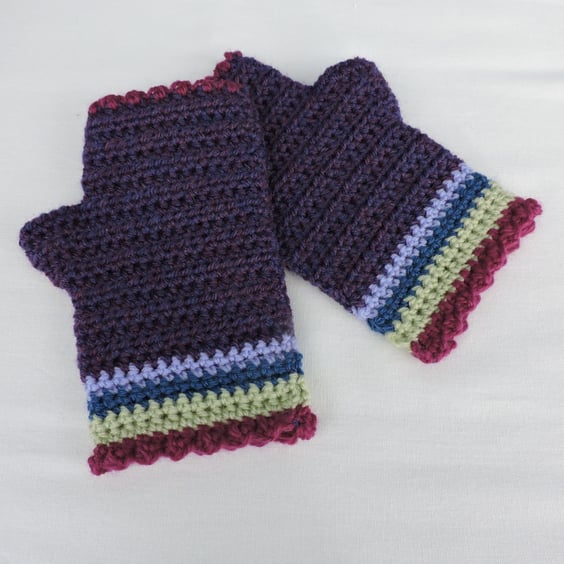  Fingerless Mitts Adults Crocheted in Acrylic Yarns