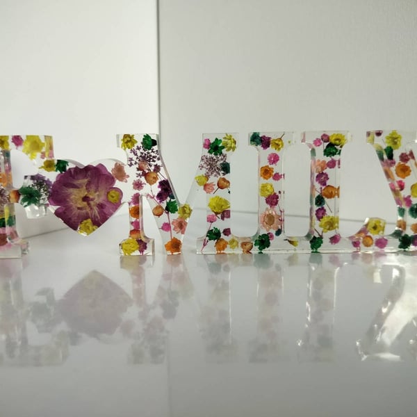 Resin Poured FAMILY Sign