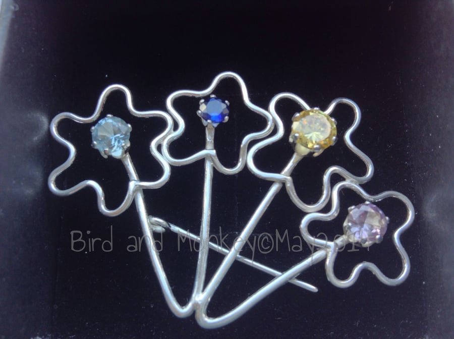 Flower brooch in sterling silver from your children's drawings with 4 gem stones