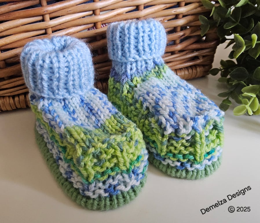 Baby Boy's Hand Knitted Booties-Socks 3-6 months size 