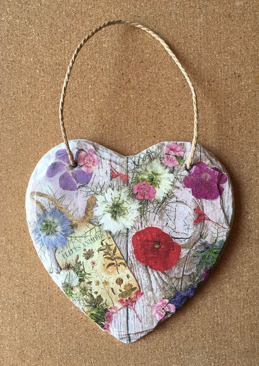 Vintage rustic floral heart