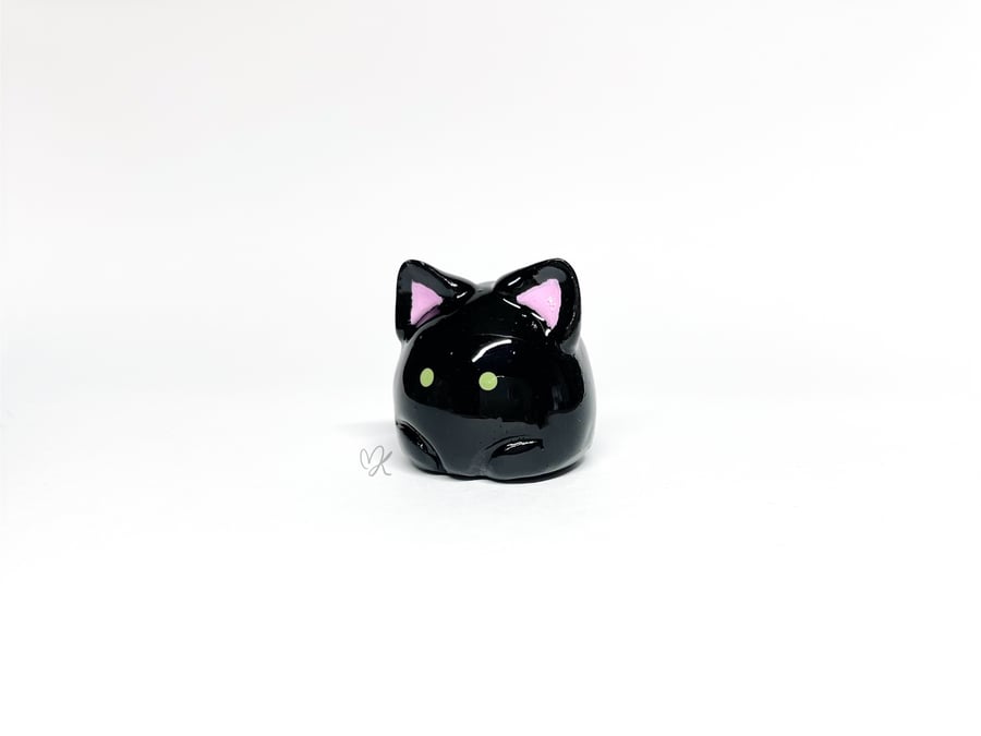 Little Cat Desk Buddy, Handmade Polymer Clay Figurine, Shelf Décor