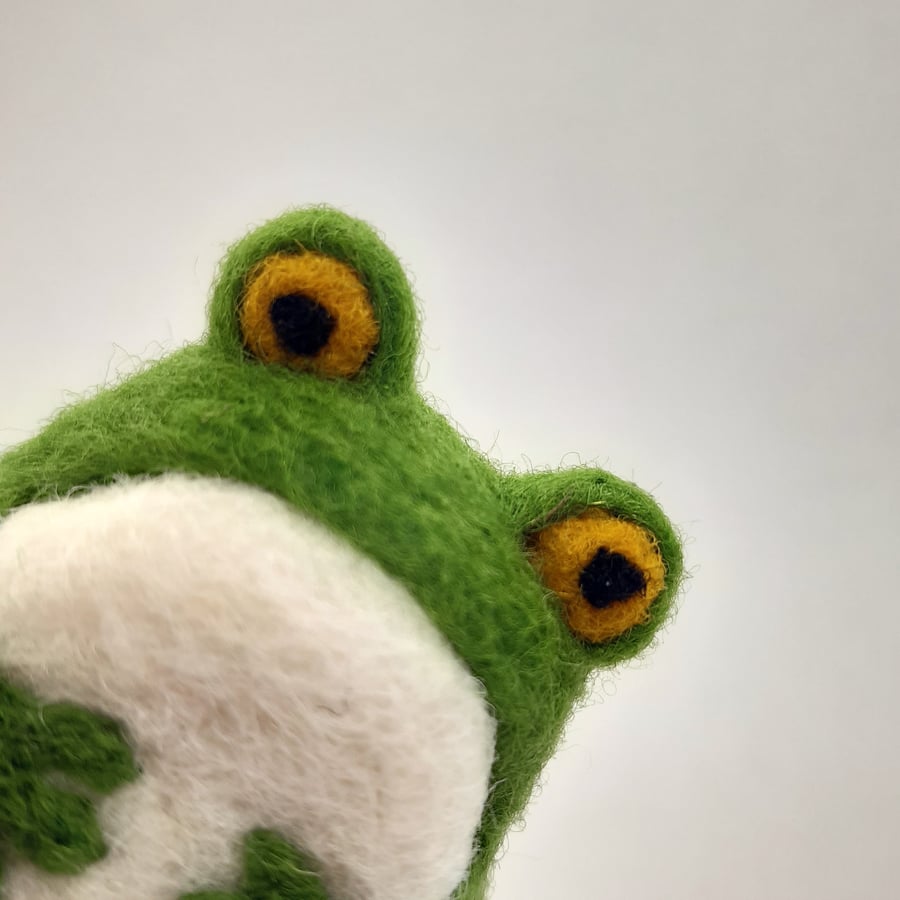 Needle felted green frog ornament