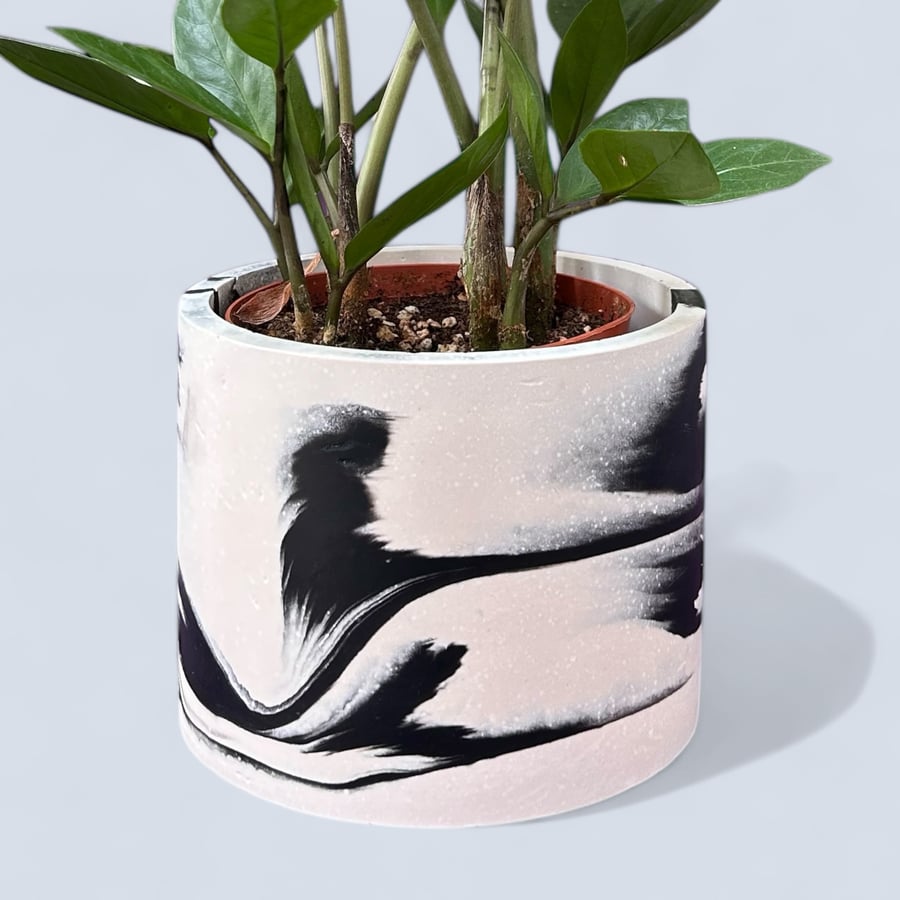 Black and White 15cm Marbled Round Plant Pot  - Monochrome Planter 