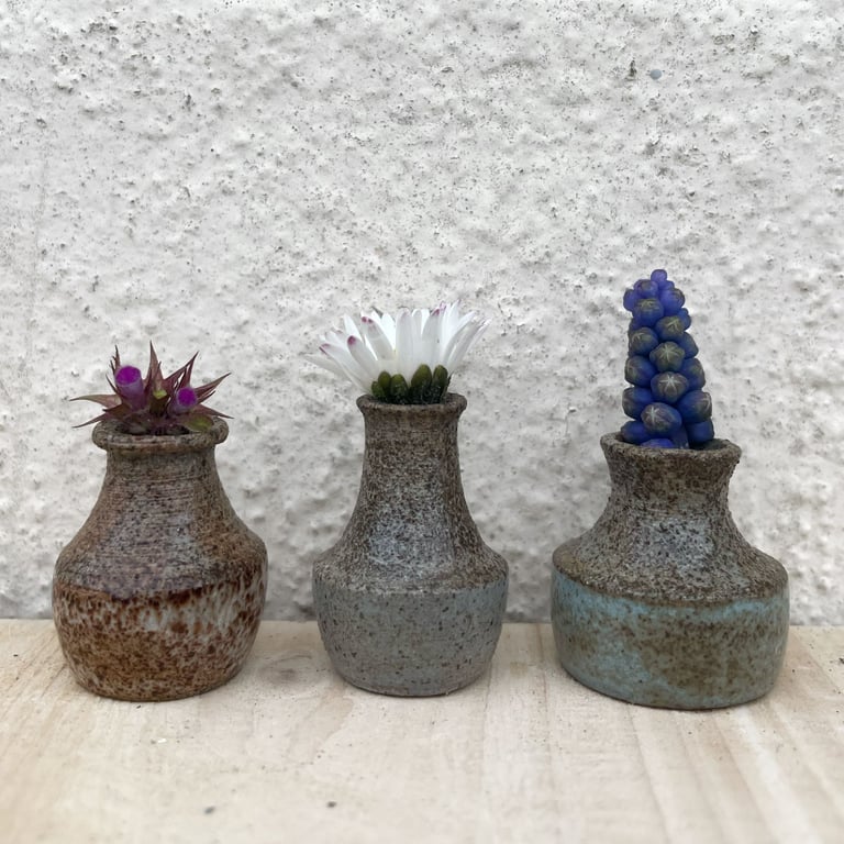 Miniature ceramic bud vase (set of 3)