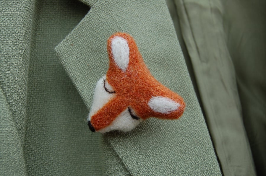 Fox, Needle felt fox brooch -  ladies jewellery wool badge wool art